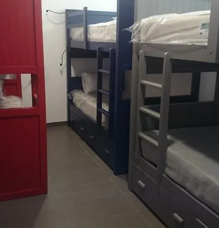 Lab ホステル ナザレ